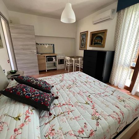 Apartamento L'Essenziale Pula Exterior foto
