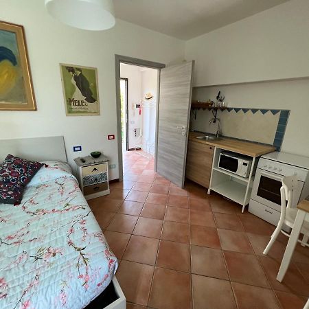 Apartamento L'Essenziale Pula Exterior foto